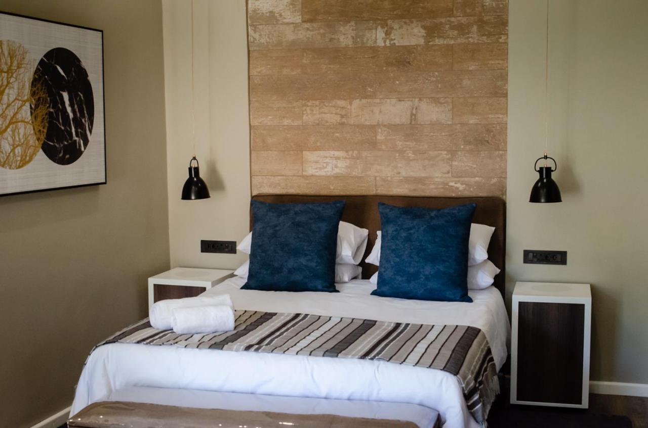 The Royal Guest House Klerksdorp Bagian luar foto