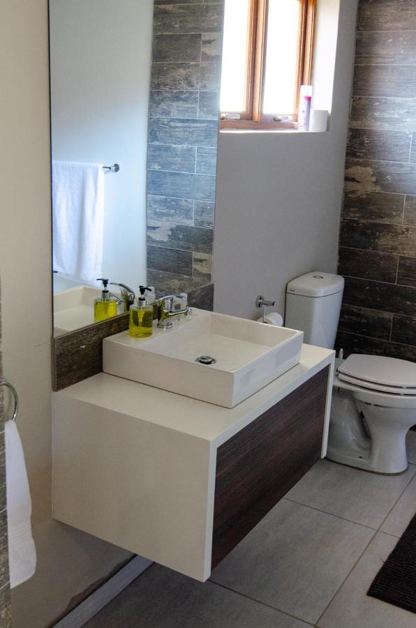 The Royal Guest House Klerksdorp Bagian luar foto